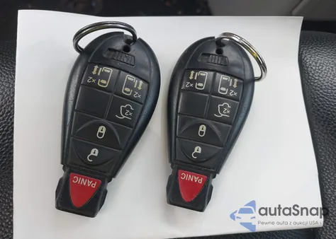 2014 Chrysler Town & Country Touring from USA, damaged, VIN 2C4RC1BG1ER317605